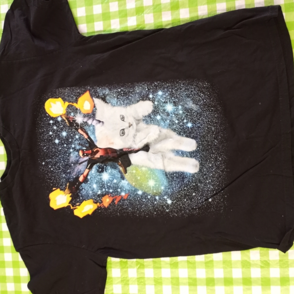 Deadpool cat shirt